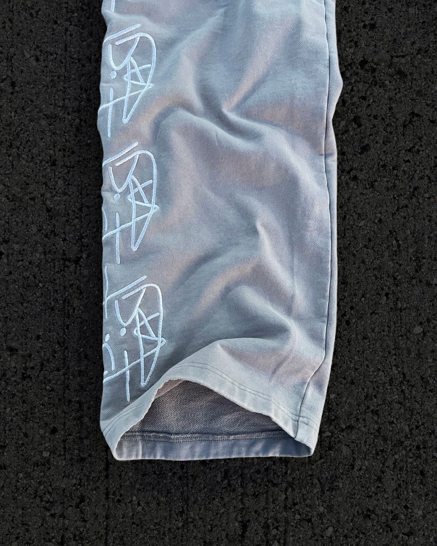 “(vi)ssential” sweatsuit set